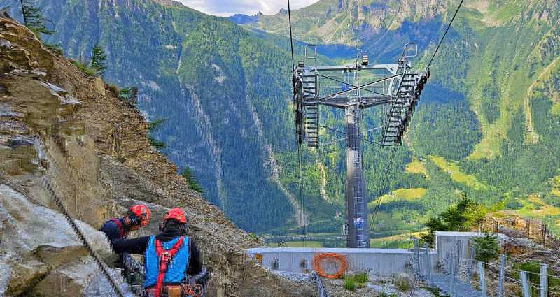 Installazione passerella di soccorso per l'eventuale evacuazione da impianto a fune